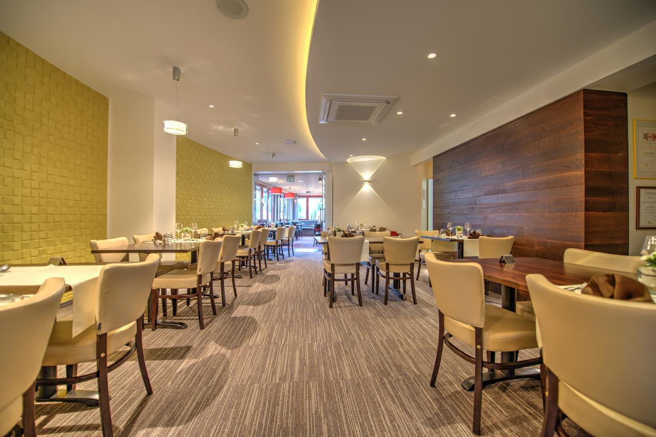 Hotel Du Commerce - Restaurant La Table De קלרבו מראה חיצוני תמונה